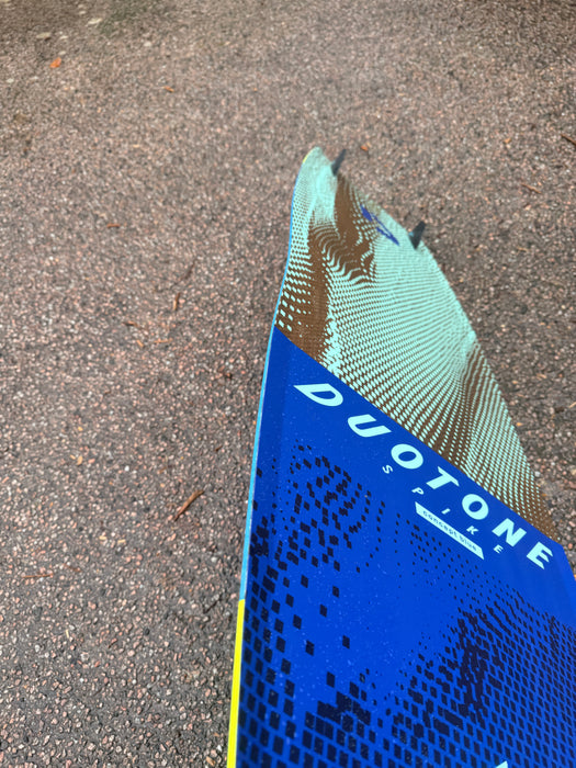 Duotone spike Concept blue 153cm Kitesurfing Kite board second hand