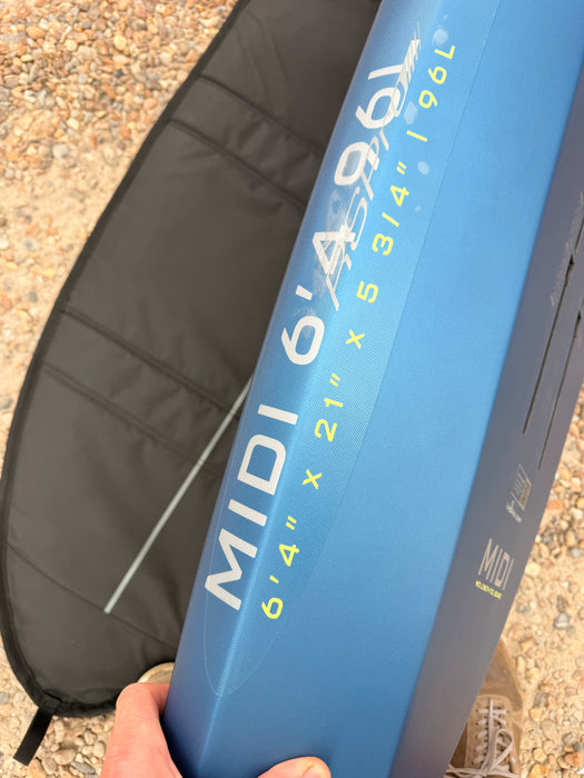 North Midi board dimensions on the rail: 6 foot 4, 21 inch wide, 5 and three quarter inch thick, 96 litres
