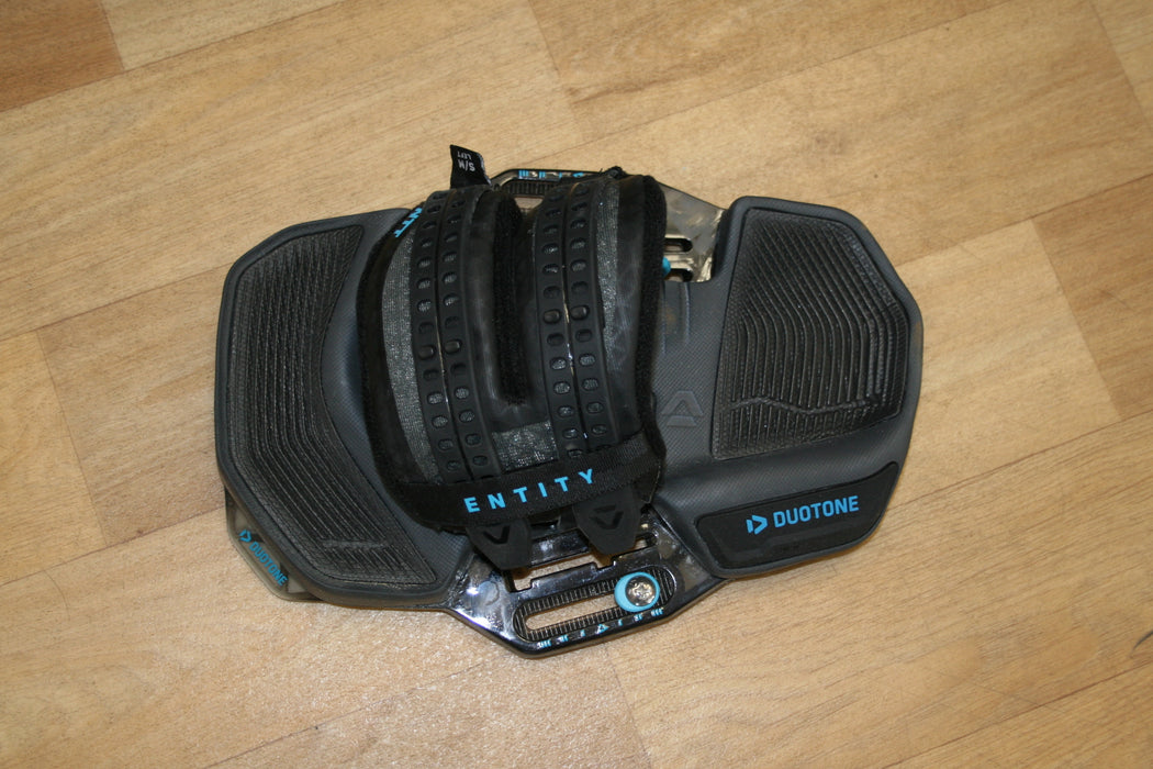 Duotone Entity Pads + Straps Medium Used