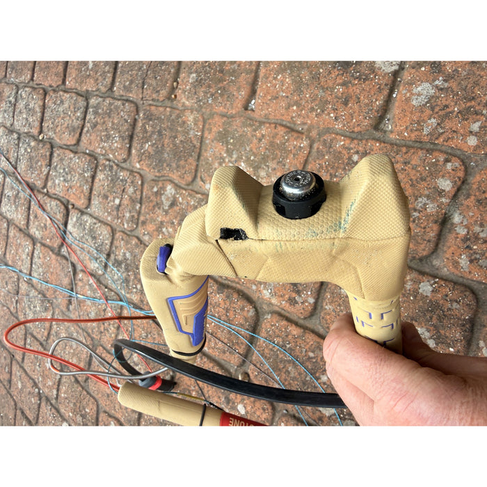 Close-up of the Duotone Click Push to Depower adjuster dial on the S/M Click Bar