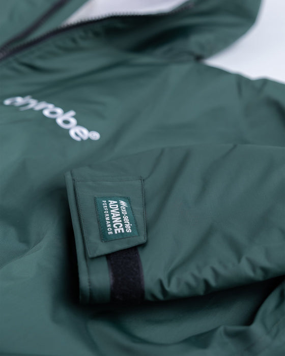 Dryrobe Advance Dark Green Grey long sleeve changing robe detail