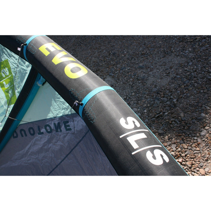 Duotone Evo SLS leading edge and strut branding detail