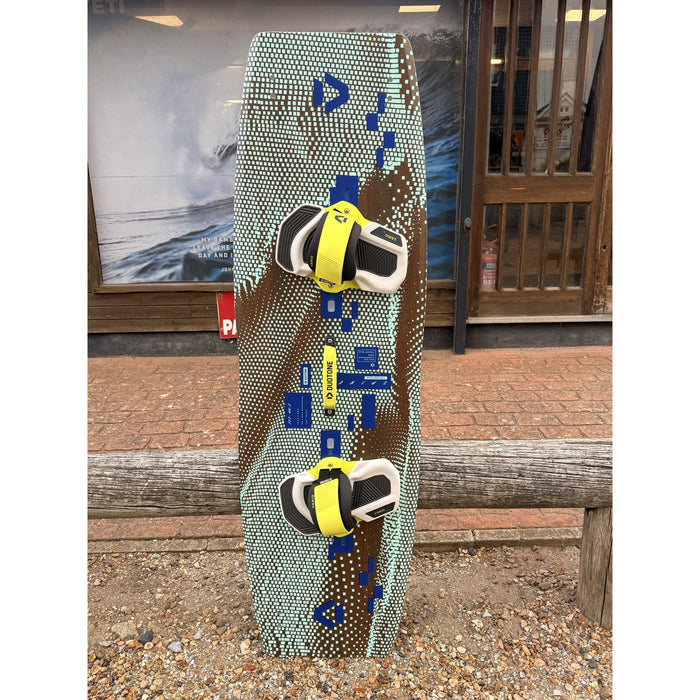 Duotone Spike Concept Blue 153cm kiteboard deck with yellow Vario bindings fitted