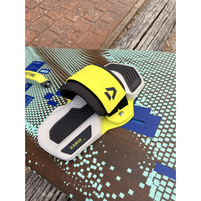 New Duotone Vario binding and pad detail on the Spike kiteboard