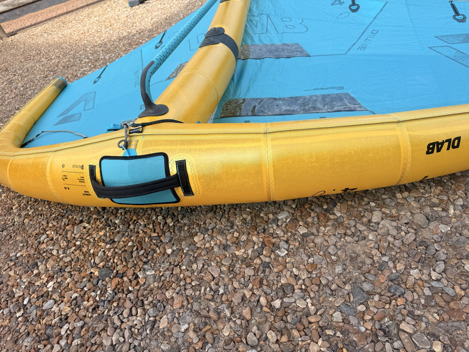 Duotone Unit D/LAB 4.0m wing Fusion boom strap and grip detail