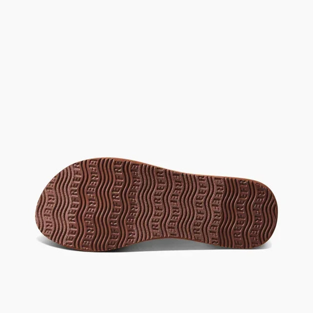 Reef Cushion Sands flip flops brown sole with wavy grip pattern, espresso colour.