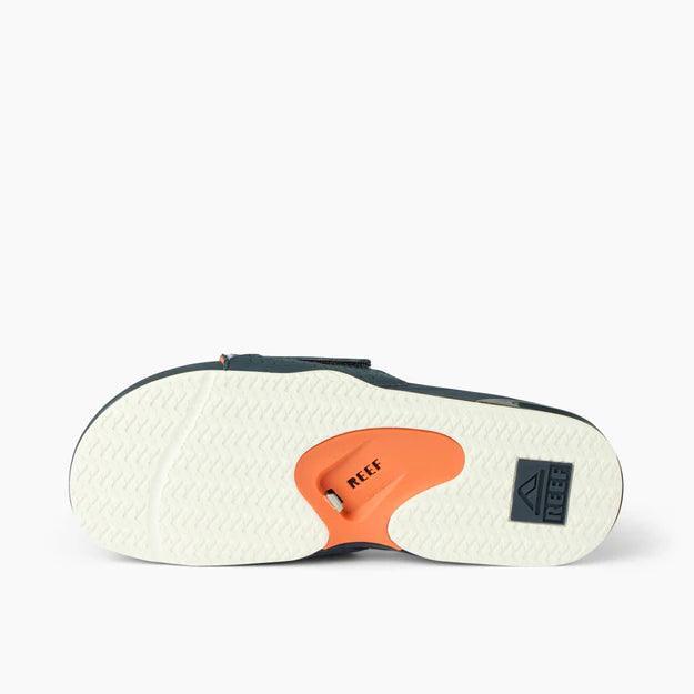 reef sandals dark colour