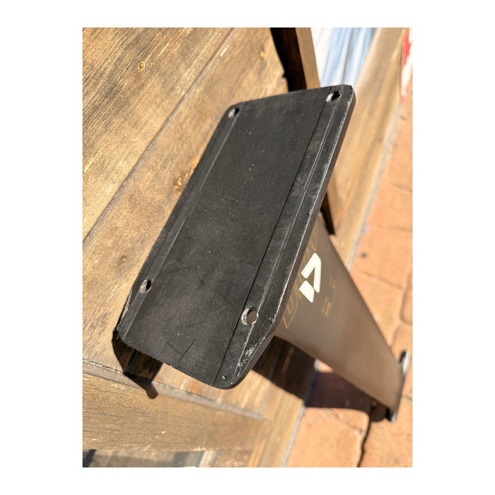 Used Duotone D/LAB carbon foil mast board plate condition