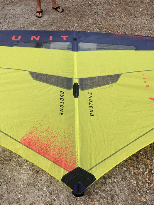 Used 2025 Duotone Unit 4.0m central canopy and window condition