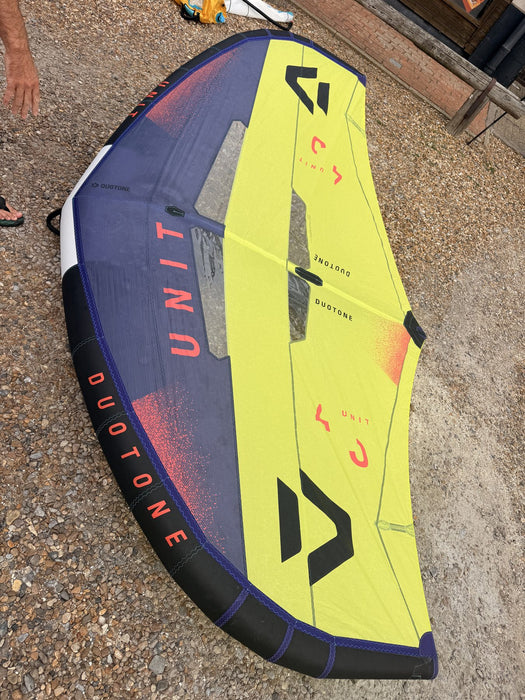 Used 2025 Duotone Unit 4.0m yellow and purple complete canopy view